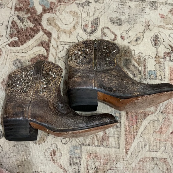 Frye Deborah Studded Booties- Size 8 - Picture 4 of 5